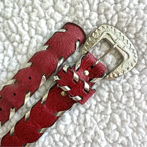 VTG red silver western cowgirl belt made in USA size small - Picture 2 of 9